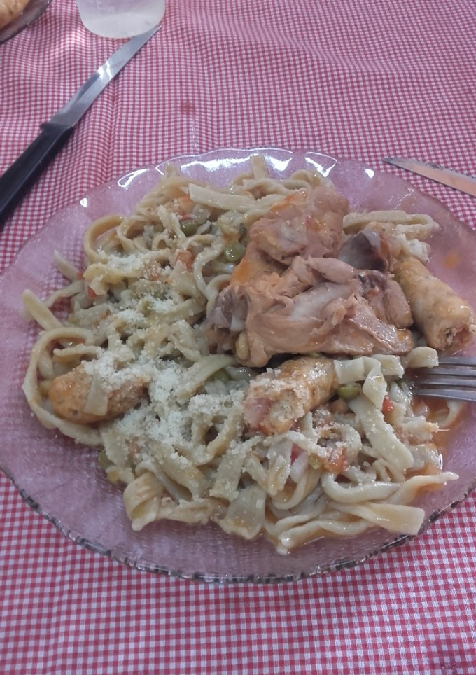 Una foto de Fideos caseros ricos y muy fáciles😄😆😉
