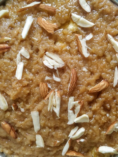 பிஸ்கட் அல்வா (Biscuit halwa recipe in tamil) செய்முறை முக்கிய புகைப்படம்