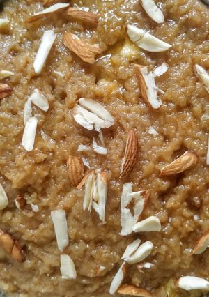 பிஸ்கட் அல்வா (Biscuit halwa recipe in tamil) செய்முறை முக்கிய புகைப்படம்