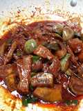 ผัดพริกแกงเนื้อ