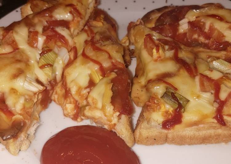My loaded cheese & salsa pizza toast
