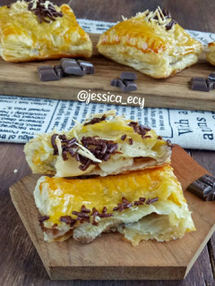 Foto resep Choco Cheese Banana Puff Pastry