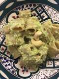 Pesto di anacardi, avocado e zucchine