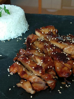Una foto de Pollo Teriyaki