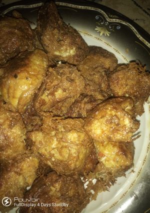 A picture of Awaran kwai(egg tofu).