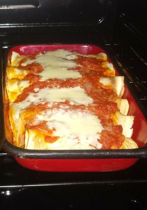 Una foto de Canelones vegetarianos de calabaza🌱 (En solo 4 pasos)