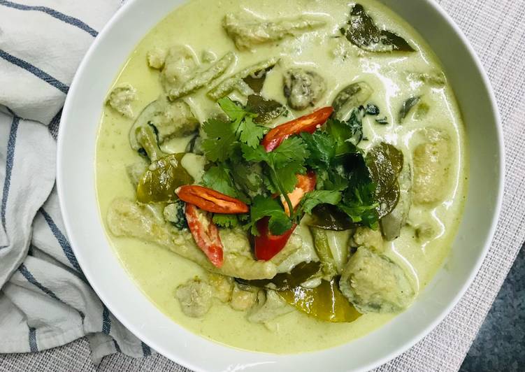 Langkah Mudah untuk Membuat Thai Green Chicken Curry 🇹🇭💚 (Kari Ayam Hijau Thailand) yang Lezat