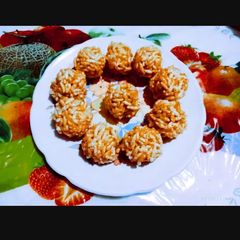 A picture of Crispy tasty murmura ladoo (puffed rice).