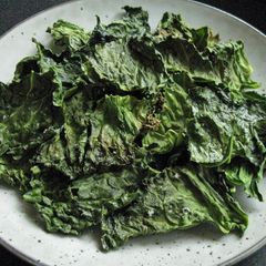 A picture of Cabbage Outer Leaf Chips.