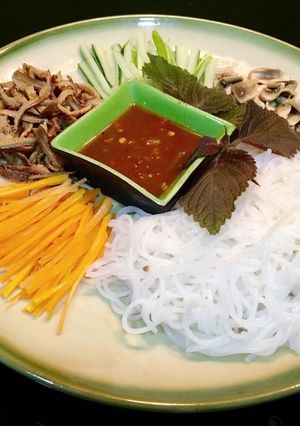Hình của món Bún trộn.
