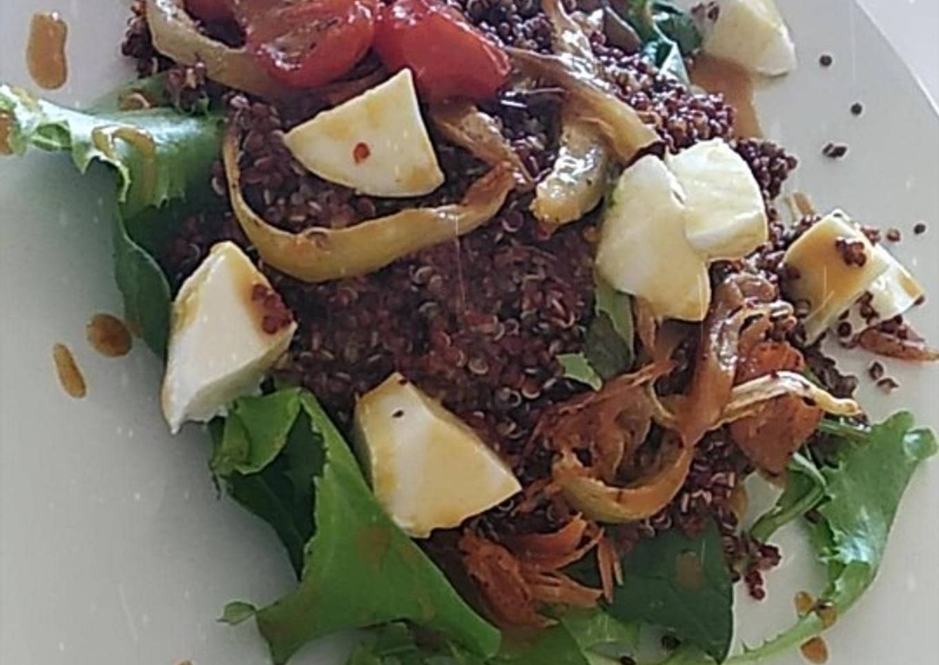 Ensalada de quinoa roja