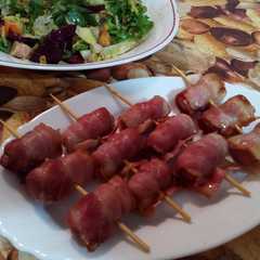 Una foto de Salchichas con bacon (microondas)