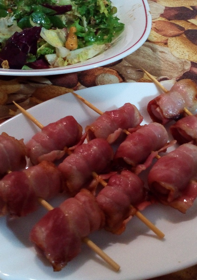 Una foto de Salchichas con bacon (microondas)