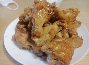 Hình của món Đùi gà rim mắm.