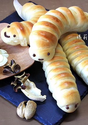 奶茶卡士達毛毛蟲麵包 的食譜成品照片