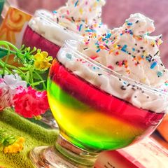 A picture of Rainbow jellies shots.