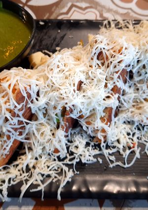 A picture of Cheese grill sandwich.