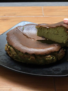 Foto resep Matcha Burnt Cheesecake 🧀 🍵