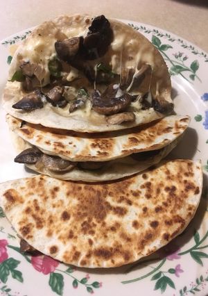 Una foto de Quesadillas de hongos y queso