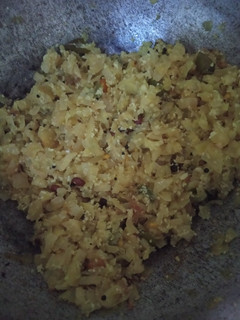 முட்டைக்கோஸ் பொரியல் (Muttaikosh poriyal recipe in tamil) செய்முறை முக்கிய புகைப்படம்