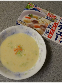 【北海道白醬湯】馬鈴薯奶油濃湯 的食譜成品照片