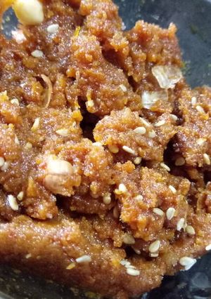 A picture of Til Gur Moongfali halwa.