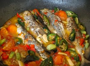 Foto resep Tumis Ikan Banyar Pedas