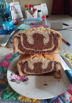 A picture of 1/2 kg Marble cake.