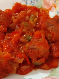 Una foto de Albóndigas con tomate y chorizo. Airfryer y cazuela