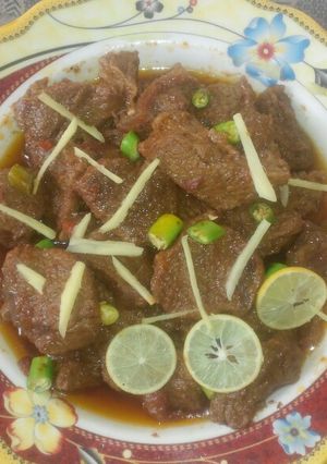 A picture of Namkeen Beef Karahi.