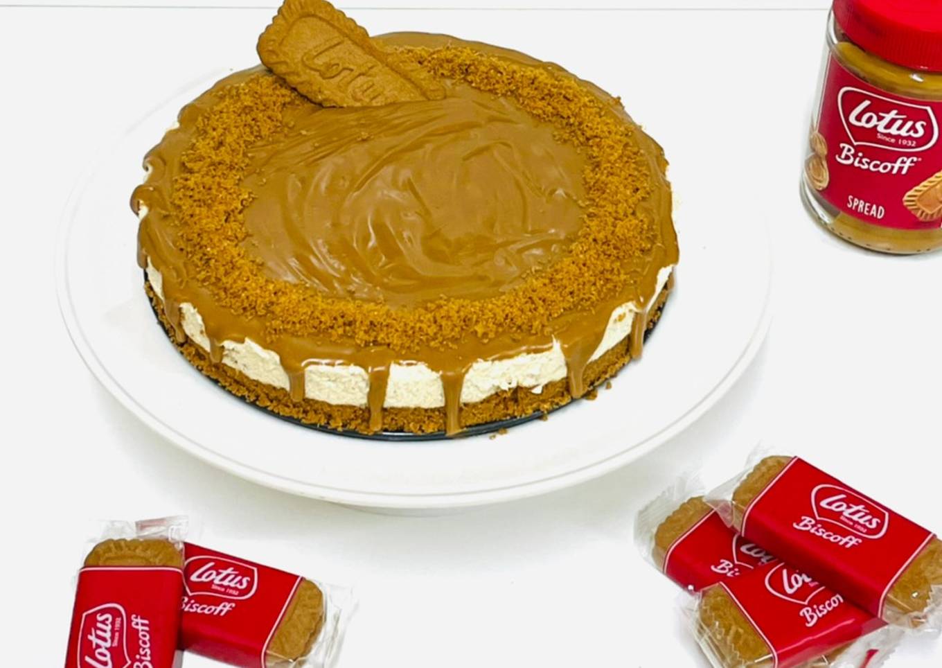 No-Bake Lotus Biscoff Cheesecake