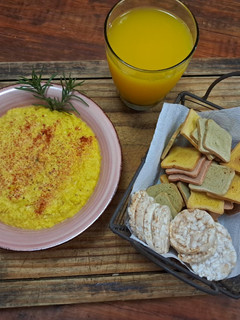 Una foto de Hummus de garbanzos