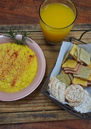 Una foto de Hummus de garbanzos