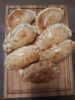 Una foto de Empanadas de matambre cortado a cuchillo