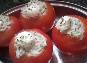 Una foto de Tomates rellenos