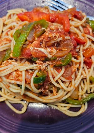 A picture of Easy chicken fajitas spaghetti.