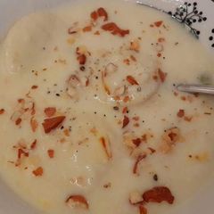 A picture of Kesri Rasmalai.