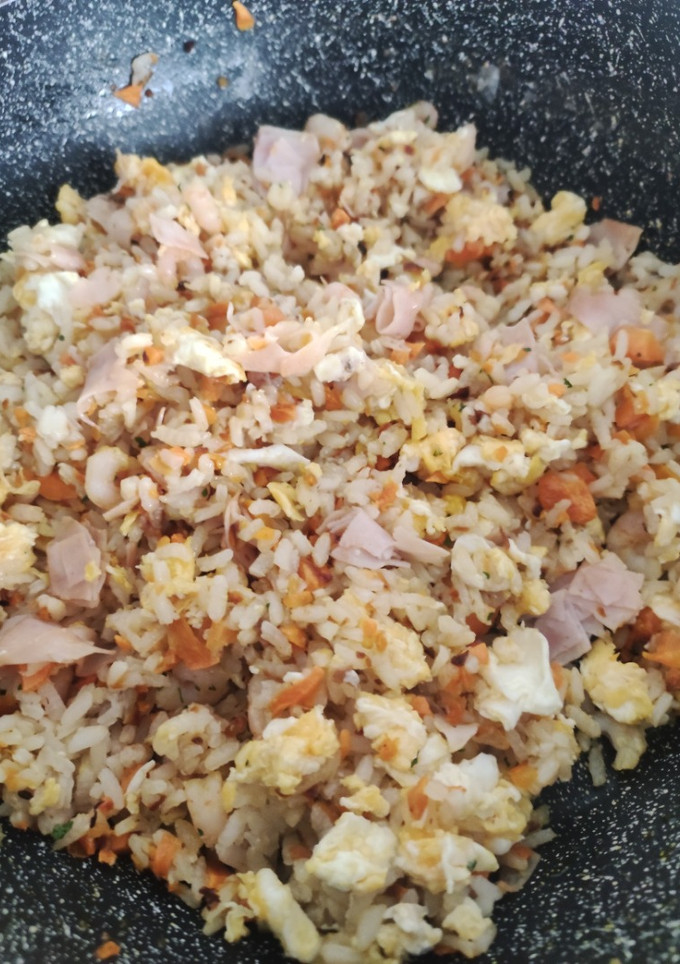 Una foto de Arroz tres delicias