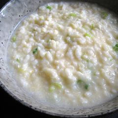 A picture of ‘Ojiya’ Egg Rice Porridge.