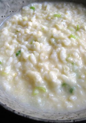 A picture of ‘Ojiya’ Egg Rice Porridge.