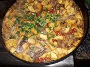 Una foto de carne vacuna al disco