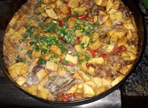 Una foto de Bifes de cuadril con crema y fritas (al disco)