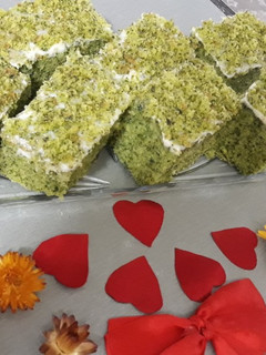 عکسی از دستور کیک اسفناج