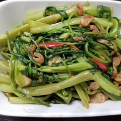 A picture of Malaysian Stir Fry Water Spinach with Shrimp Paste 馬來西亞蝦醬炒通菜.