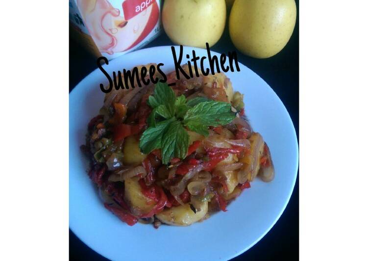 Recipe of Perfect Boiled Irish Potatoes in Spicy Sauce
