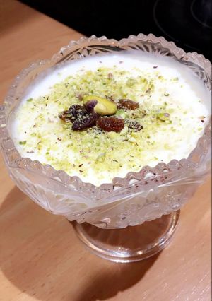 A picture of Egyptian Rice Pudding.