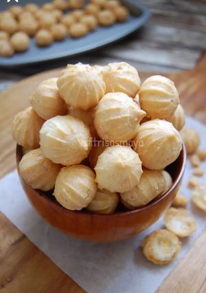 A picture of Cheese Puffs (No Mixer, 2 Eggs, Crunchy Without Baking Powder).