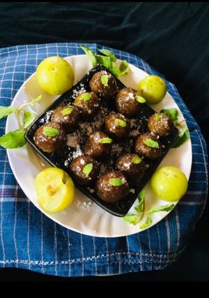 આમળા ની ગોળી (Amla Goli Recipe In Gujarati) રેસીપી મુખ્ય ફોટો