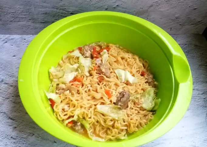 Bagaimana Membuat Mi rebus jawa (mi nyemek), Enak