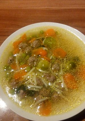 Húsgombóc leves recept fotója